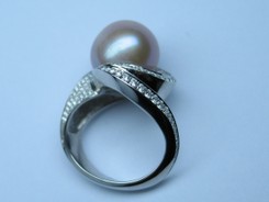 Кольцо женское пом00025 с жемчугом